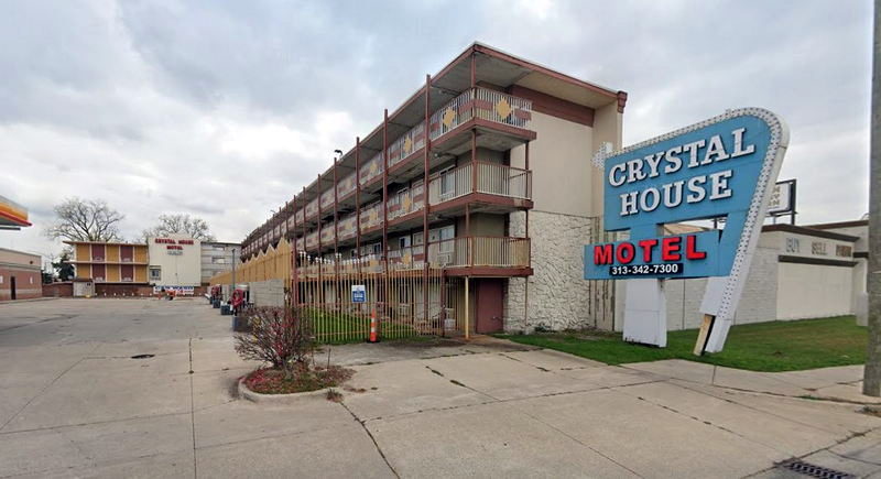 Crystal House Motel - 2023 Street View (newer photo)